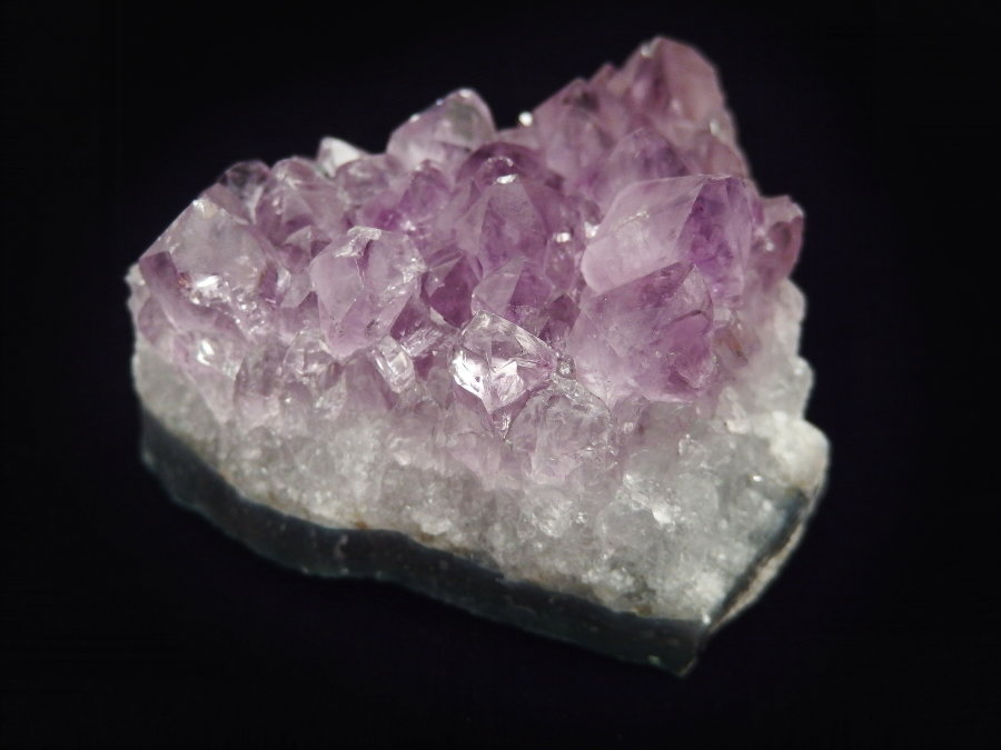 Amethyst (druse 234 gramm) - Amethyst (druse 234 gramm)