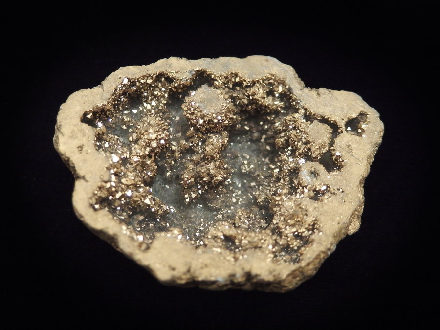 Quartz Crystal (geode 69 gramm) - Quartz Crystal (geode 69 gramm)