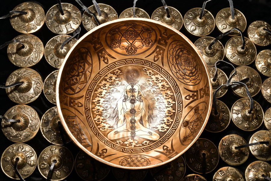 Forged singing bowl "Buthan" BT-130 ( 24,5 cm, Key: C# 139 Hz) - Forged singing bowl "Buthan" BT-130 ( 24,5 cm, Key: C# 139 Hz)