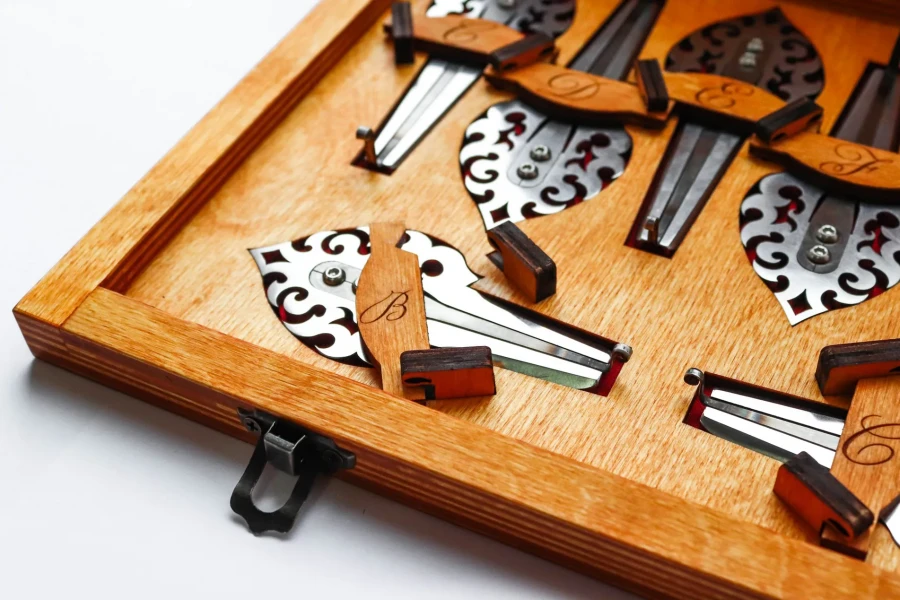 Jaw Harp Diatonic Set by Dmitry Glazyrin "Fairy Tale" in Wooden Case (Jew's Harp / Mouth Harp / Vargan / Khomuz / Khomus) - Jaw Harp Diatonic Set by Dmitry Glazyrin "Fairy Tale" in Wooden Case (Jew's Harp / Mouth Harp / Vargan / Khomuz / Khomus)