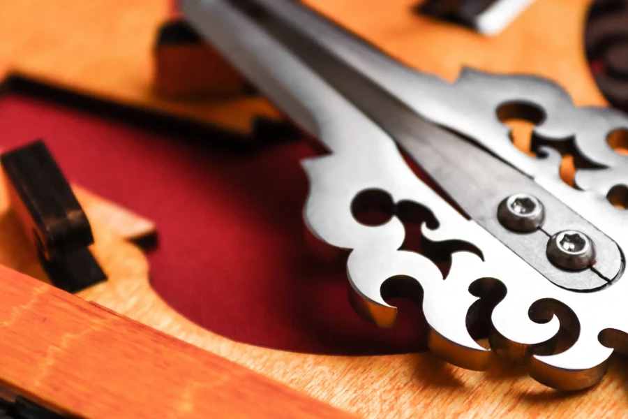 Jaw Harp Diatonic Set by Dmitry Glazyrin "Fairy Tale" in Wooden Case (Jew's Harp / Mouth Harp / Vargan / Khomuz / Khomus) - Jaw Harp Diatonic Set by Dmitry Glazyrin "Fairy Tale" in Wooden Case (Jew's Harp / Mouth Harp / Vargan / Khomuz / Khomus)