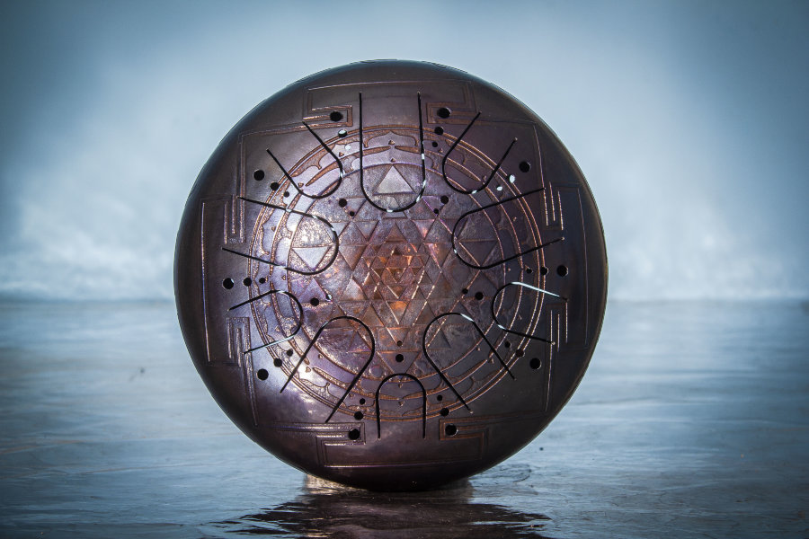 Tank Drum Kosmosky 12" ( 30 cm) KSY-199 "Sri Yantra" 2-sided / D minor; C major - Tank Drum Kosmosky 12" ( 30 cm) KSY-199 "Sri Yantra" 2-sided / D minor; C major