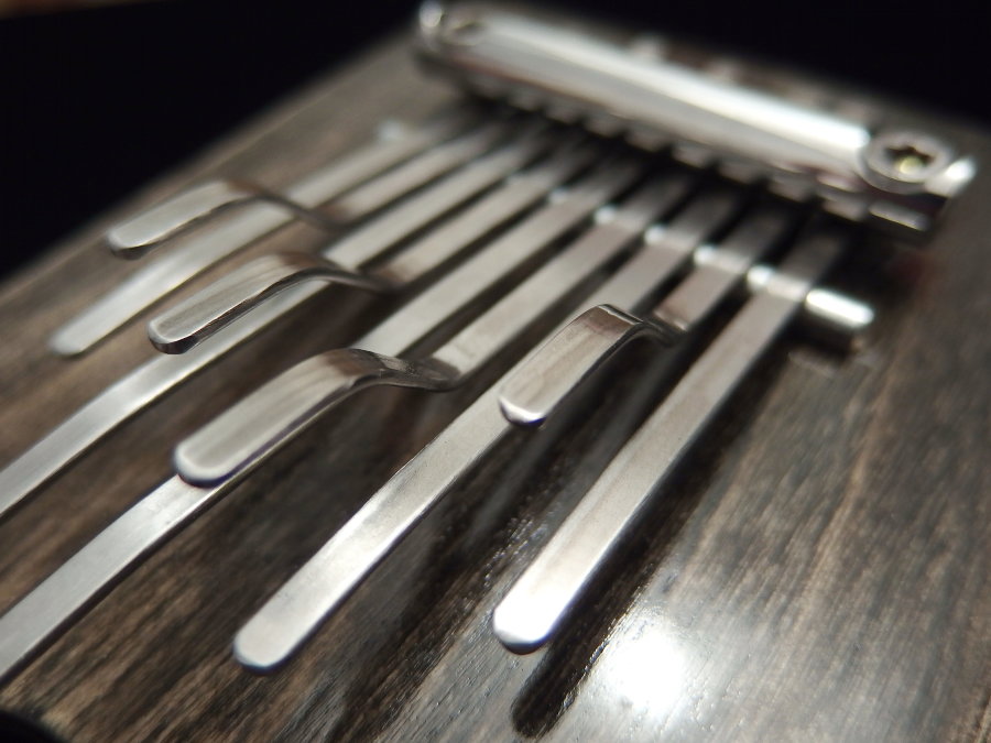 Kalimba Shamanic Rainbow Sansula 9 A minor - Kalimba Shamanic Rainbow Sansula 9 A minor